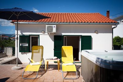 Large Holiday House with Pool and Outdoor Jacuzzi in Slatine near Trogir