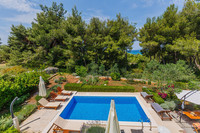 Beautiful Holiday Villa with Pool in Brac Island