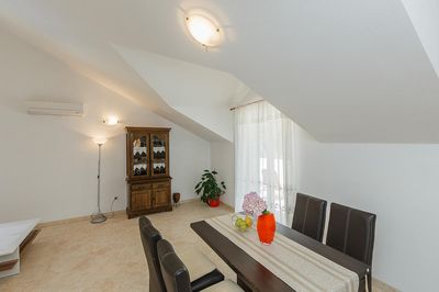 Beautiful Holiday Villa with Pool in Brac Island
