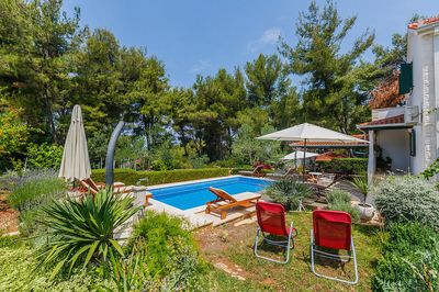 Beautiful Holiday Villa with Pool in Brac Island