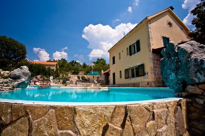 Exclusive Mansion with Large Pool, Wellness, and Entertainment Facilities