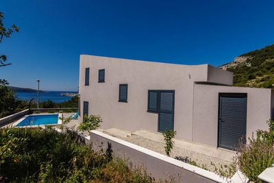 Lovely Sea View Villa with Pool in Komiza Island Vis