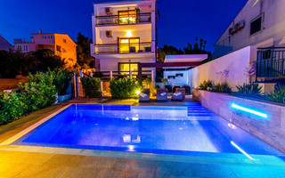 Stylish 6 Bedroom Sea View Villa with Pool near Trogir