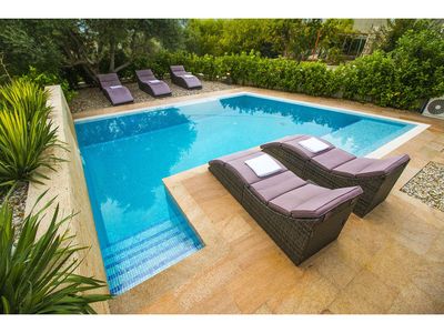 Stylish 6 Bedrrom Sea View Villa with Pool near Trogir
