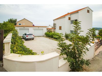 Stylish 6 Bedrrom Sea View Villa with Pool near Trogir