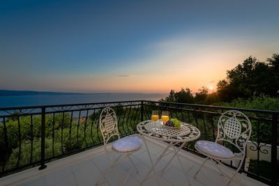 Elegant Villa with Luxury Facilities and Equipment in Omis Riviera
