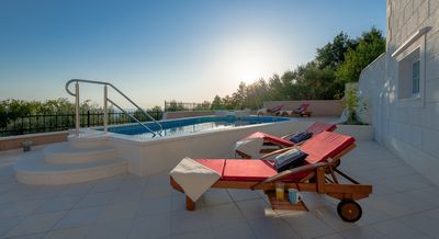 Elegant Villa with Luxury Facilities and Equipment in Omis Riviera