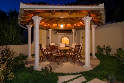 Elegant Villa with Luxury Facilities and Equipment in Omis Riviera