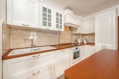 Elegant Villa with Luxury Facilities and Equipment in Omis Riviera