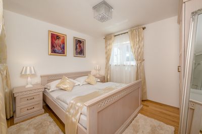 Elegant Villa with Luxury Facilities and Equipment in Omis Riviera