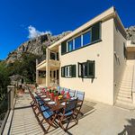 Astonishing Villa with Pool and Amazing Sea View in Omis 