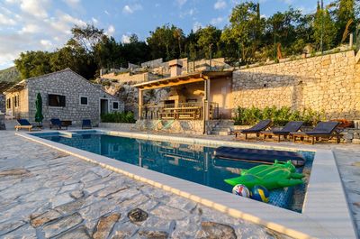 Amazing Stone Luxury Villa in Konavle 