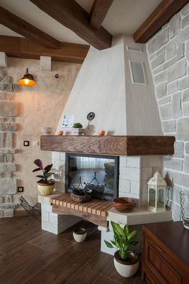 Splendid Makarska Villa with Heated Indoor and Outdoor pool and Traditional Dalmatian Tavern 