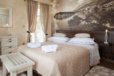 Splendid Makarska Villa with Heated Indoor and Outdoor pool and Traditional Dalmatian Tavern 
