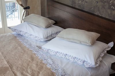 Splendid Makarska Villa with Heated Indoor and Outdoor pool and Traditional Dalmatian Tavern 