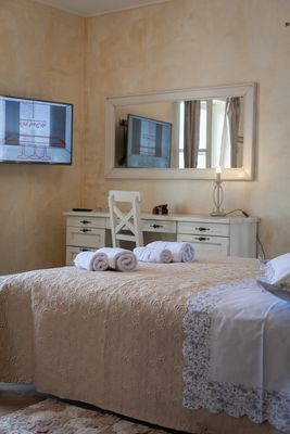 Splendid Makarska Villa with Heated Indoor and Outdoor pool and Traditional Dalmatian Tavern 