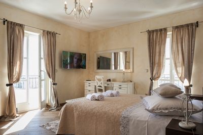 Splendid Makarska Villa with Heated Indoor and Outdoor pool and Traditional Dalmatian Tavern 