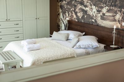 Splendid Makarska Villa with Heated Indoor and Outdoor pool and Traditional Dalmatian Tavern 