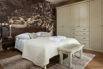 Splendid Makarska Villa with Heated Indoor and Outdoor pool and Traditional Dalmatian Tavern 