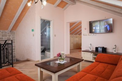 Splendid Makarska Villa with Heated Indoor and Outdoor pool and Traditional Dalmatian Tavern 
