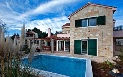 Island Brac Luxury Rustic Villa with Pool