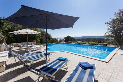 Lovely Holiday House with Private Pool and Sea View in Orasac