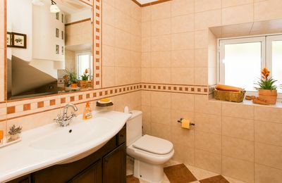 Lovely Holiday House with Private Pool and Sea View in Orasac