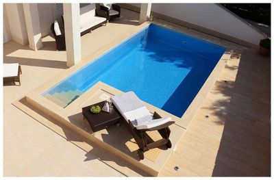 Large Luxury Beach Villa with Pool in Primosten