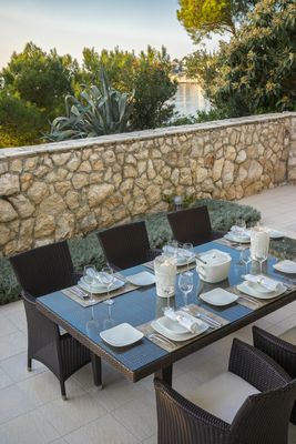 Large Luxury Beach Villa with Pool in Primosten
