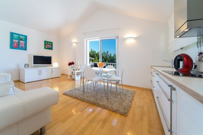 Large Luxury Beach Villa with Pool in Primosten