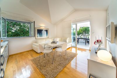 Large Luxury Beach Villa with Pool in Primosten