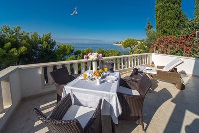 Large Luxury Beach Villa with Pool in Primosten