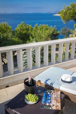 Large Luxury Beach Villa with Pool in Primosten