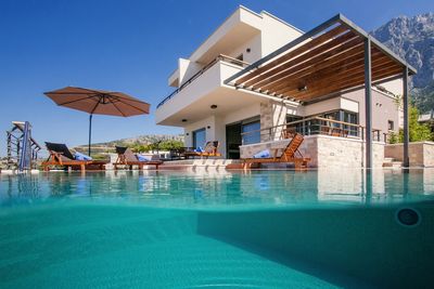 Fabulous Luxury Villa with Heated Infinity Pool and Sea View over Makarska
