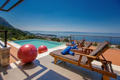 Fabulous Luxury Villa with Heated Infinity Pool and Sea View over Makarska