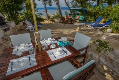 Splendid Beach Villa With Swimming Pool On island Brac, Mirca