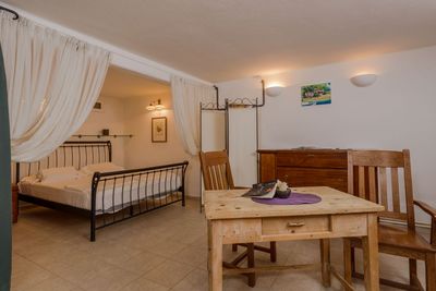 Splendid Beach Villa With Swimming Pool On island Brac, Mirca