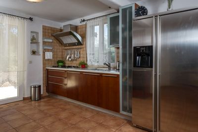 Splendid Beach Villa With Swimming Pool On island Brac, Mirca