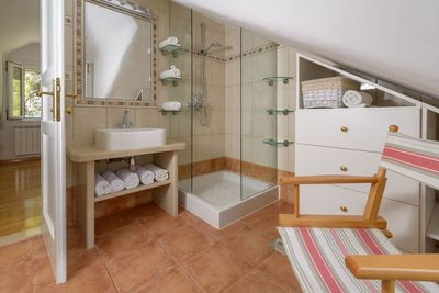 Splendid Beach Villa With Swimming Pool On island Brac, Mirca