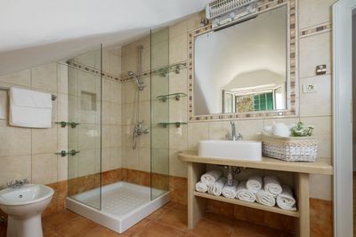 Splendid Beach Villa With Swimming Pool On island Brac, Mirca