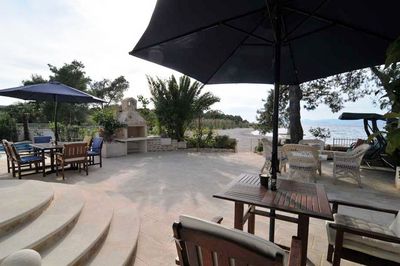 Splendid Beach Villa With Swimming Pool On island Brac, Mirca