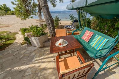 Splendid Beach Villa With Swimming Pool On island Brac, Mirca