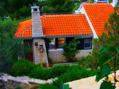 Charming 2 Bedroom Seafront House with Pool Island Brac