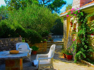 Charming 2 Bedroom Seafront House with Pool Island Brac