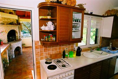 Charming 2 Bedroom Seafront House with Pool Island Brac