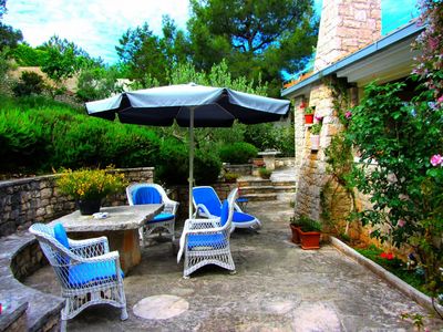 Charming 2 Bedroom Seafront House with Pool Island Brac