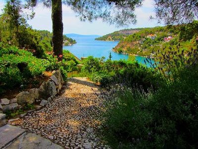 Charming 2 Bedroom Seafront House with Pool Island Brac