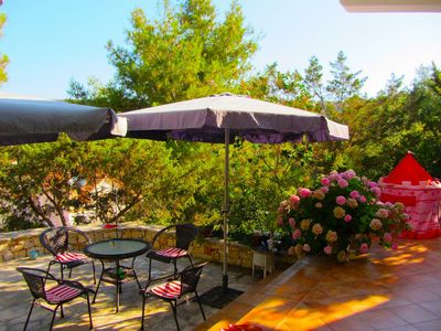 Charming 2 Bedroom Seafront House with Pool Island Brac