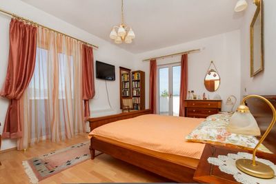 Large Deluxe Villa With Indoor Pool, Wellness & Garden