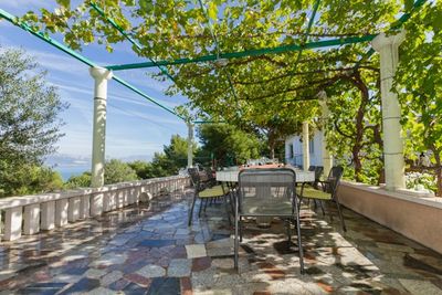 Large Deluxe Villa With Indoor Pool, Wellness & Garden